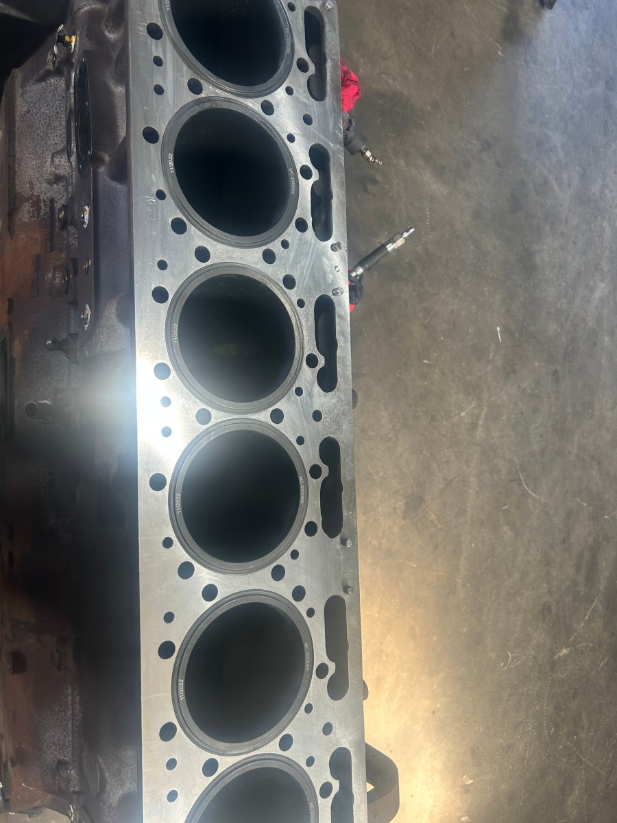 Big Cam 3 Cummins 855 engine rebuild